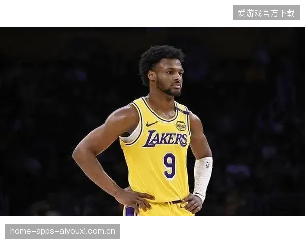 湖人出筹码：从“球王”到“筹码王”，NBA新时代的“战略大佬”